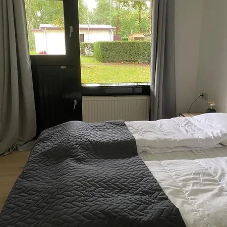 Luxe Bungalow 4 Pers בית נופש Lieren